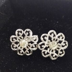 Elegant Silver Floral Earrings